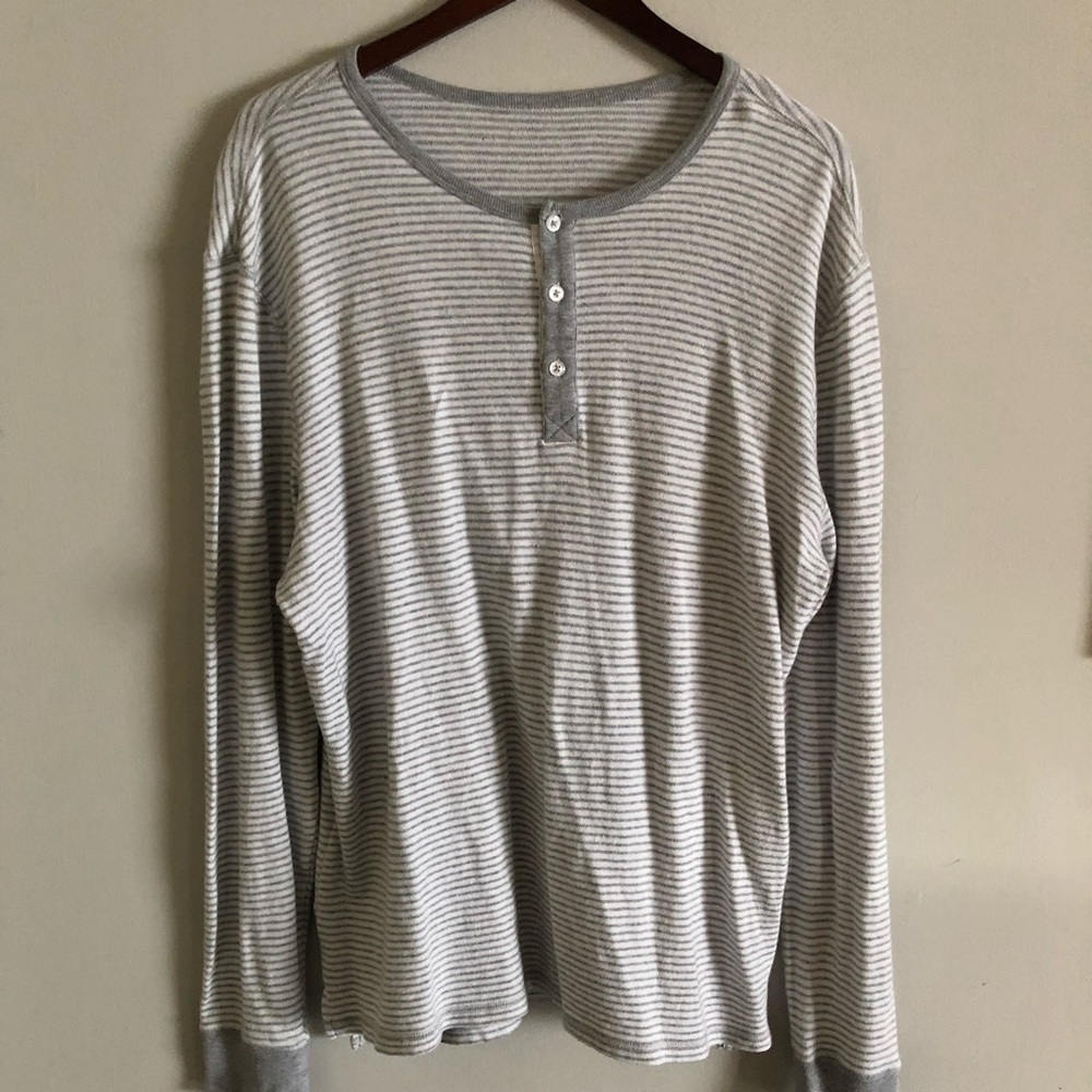 Five Four like new gray longsleeve striped henley